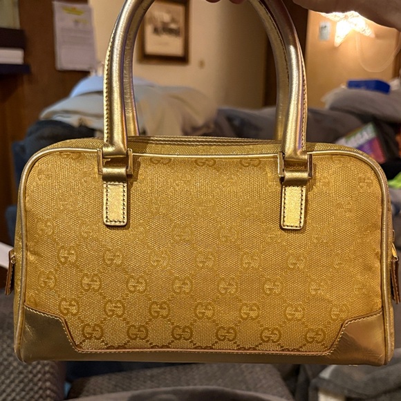 1 TIME ONLY GUCCI RARE Vintage Metallic Gold GG Canvas Bowler Bag Satchel + COA - Picture 12 of 12